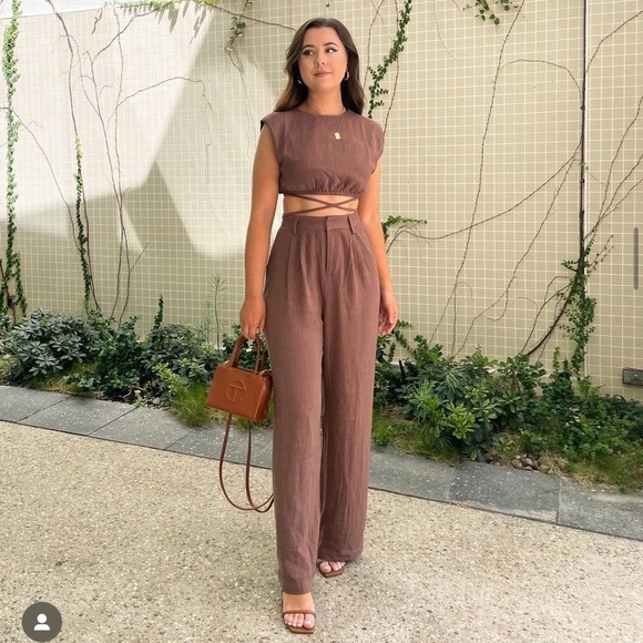 Wildfox Pants - White Fox Set New Chapter Top and Lead in Style pants